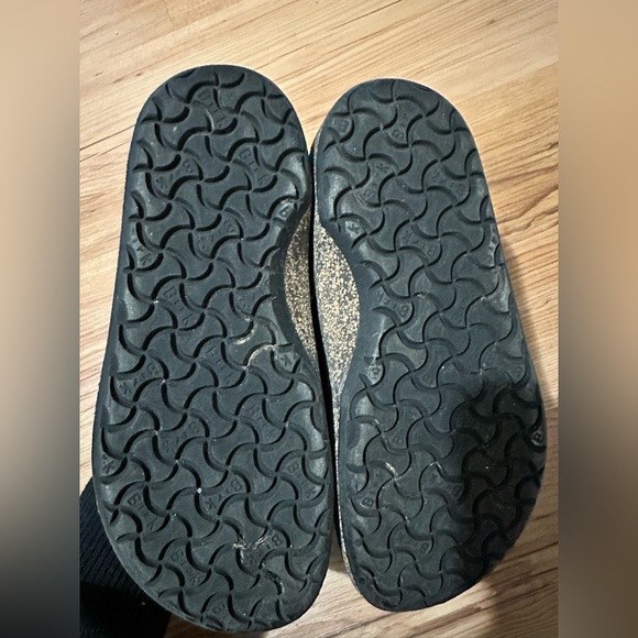 Suede Birkenstock booties size UK 30 with Velcro strap like new - Picture 3 of 4